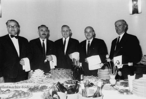 келнерите на СБЖ 1988